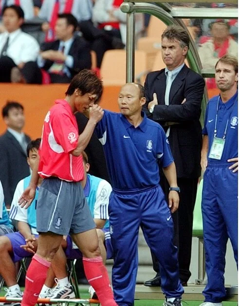 박항서의 회고 “히딩크, 스페인전 승부차기에 박지성 투입 이유는...”