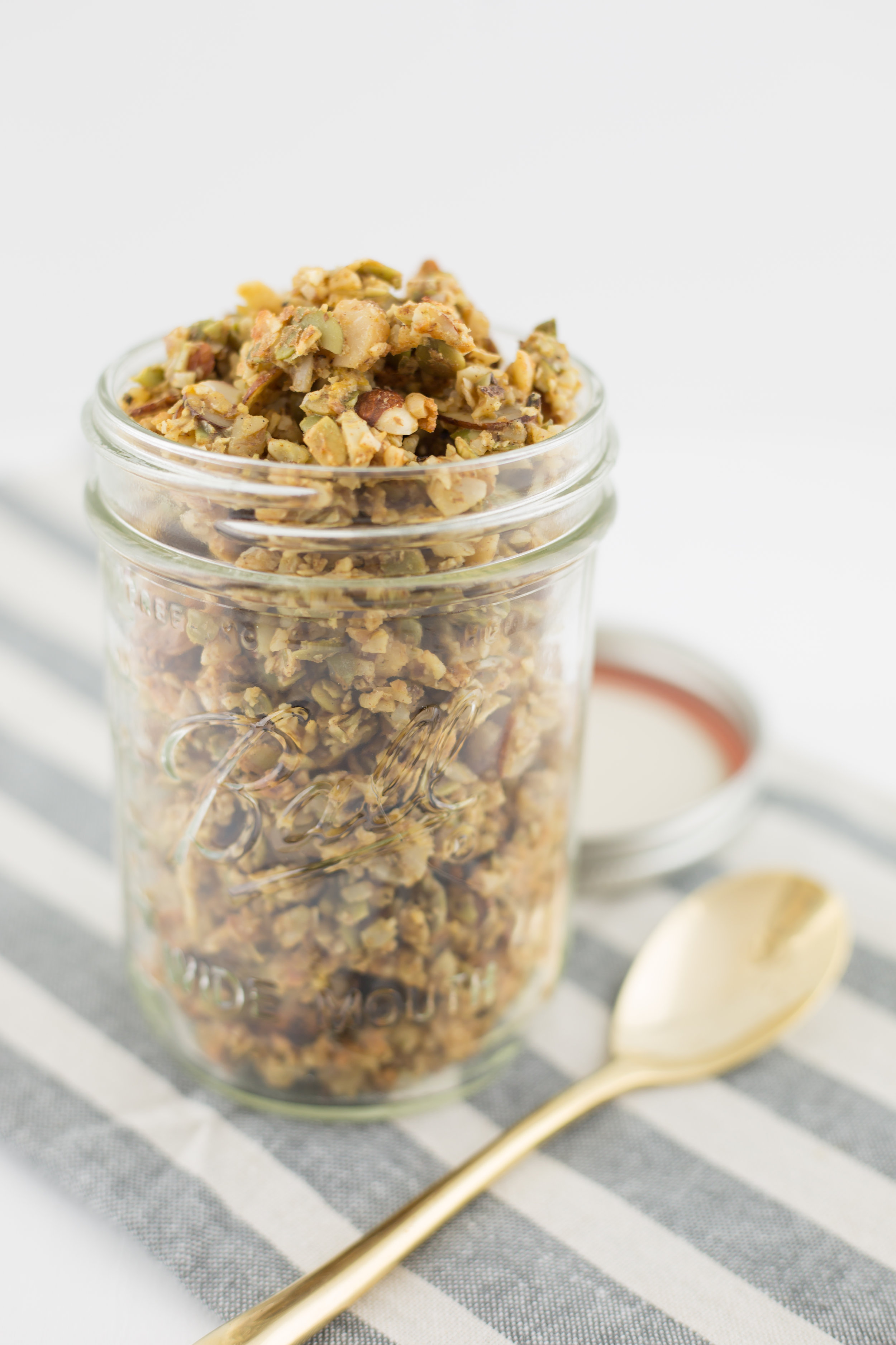 paleo granola, real food, healthy snacks, healing foods, homemade granola, easy, simple