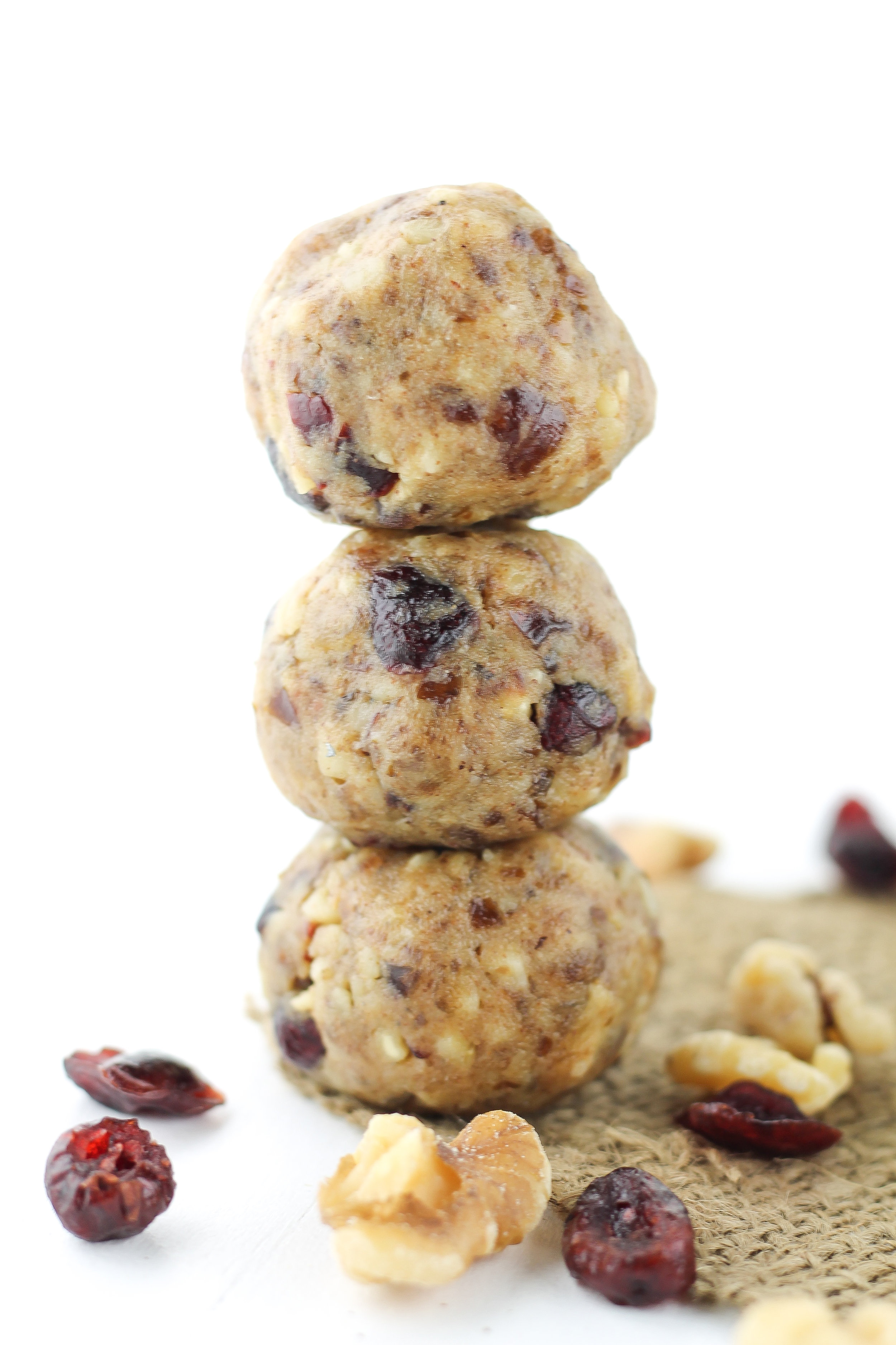 Energy Balls, Energry Bites, Paleo, Grain Free, Gluten Free, Almond Butter balls, Cranberry Walnut, Simple, Delicious, Paleo Treat, Healthy Desserts, Healthy Snacks, 