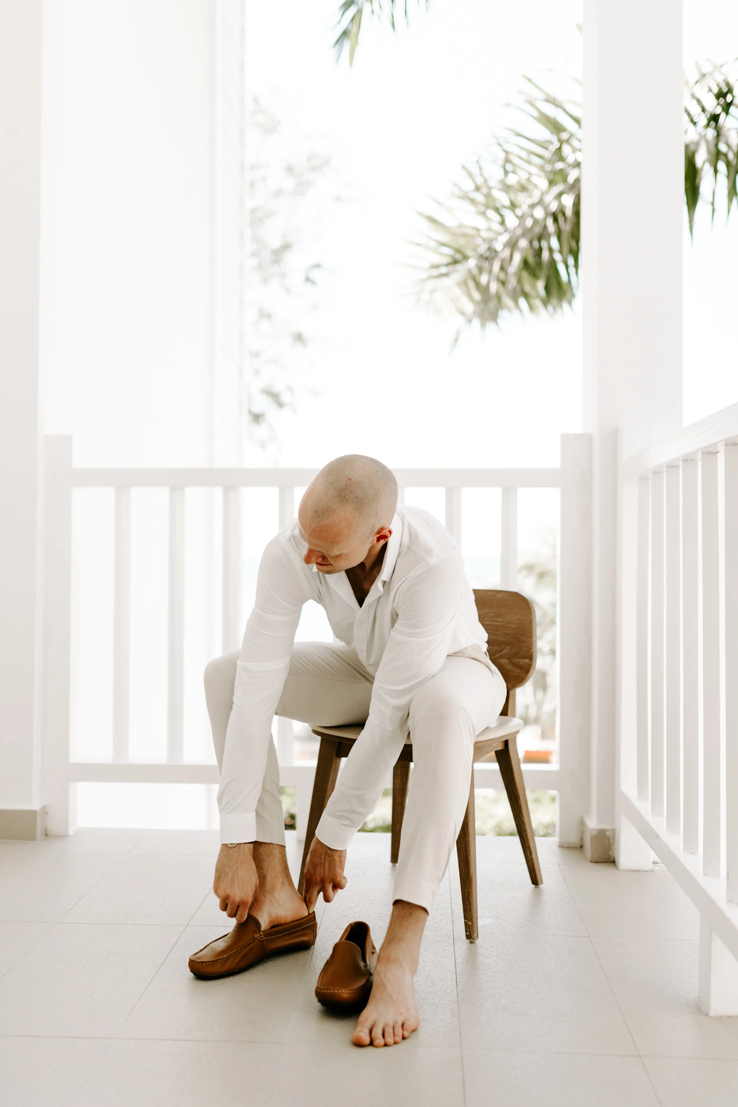 groom, getting ready, resort photos, beach wedding, destination wedding, jamaica wedding recap, define fettle