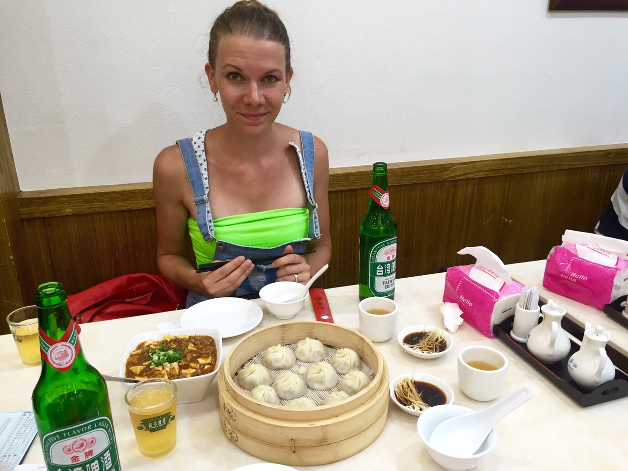 Loputon määrä dim sumeja Taipeissa