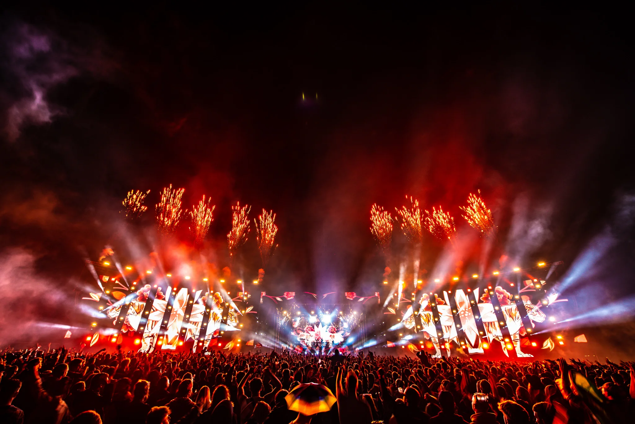 CFUK2018_Friday_Arc_LorenzoTnc_Chainsmokers_157.jpg