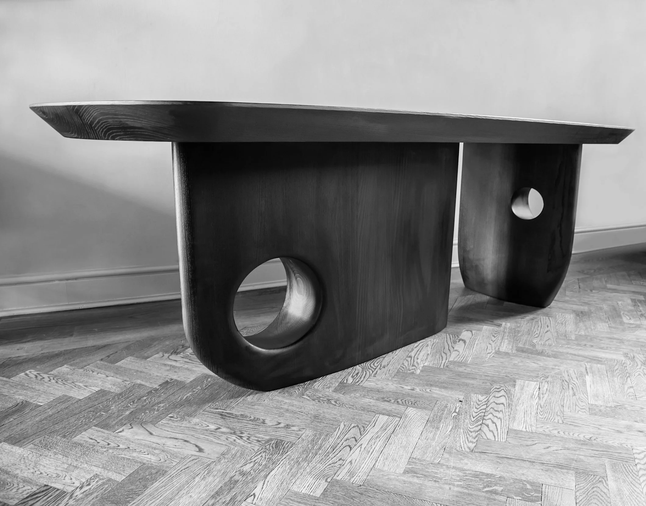 Menhir-Table_Piers-Van-Til_03-e1546630648633.jpg