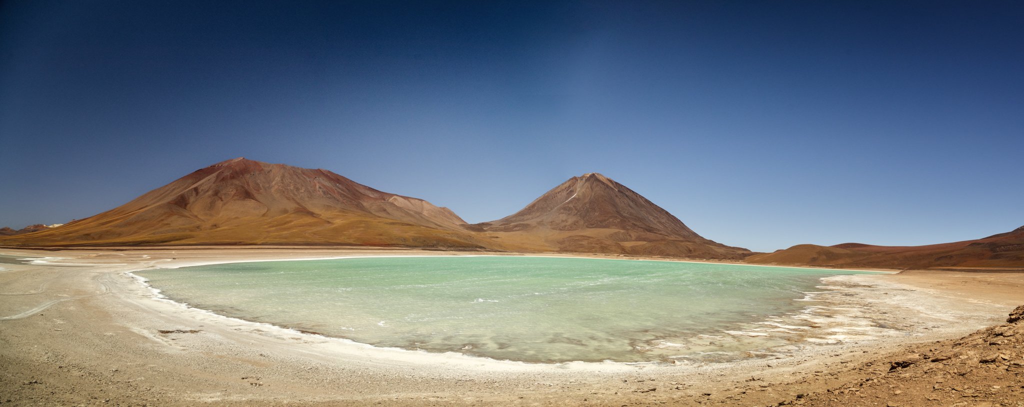 Laguna Verde Pano.jpg