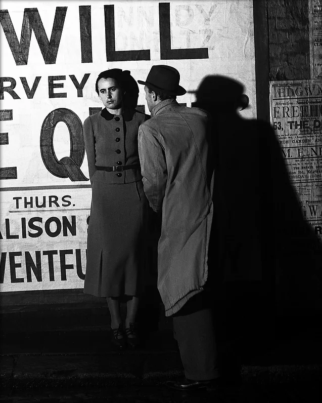 19-Couple_in_Peckham__June_1936.jpg