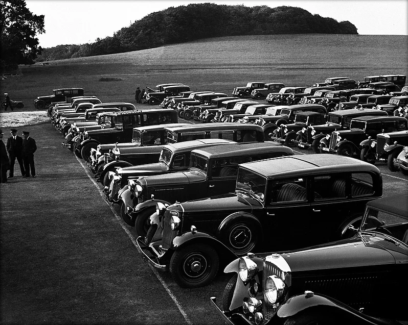 12-Car_park_at_Glyndebourne__1935.jpg