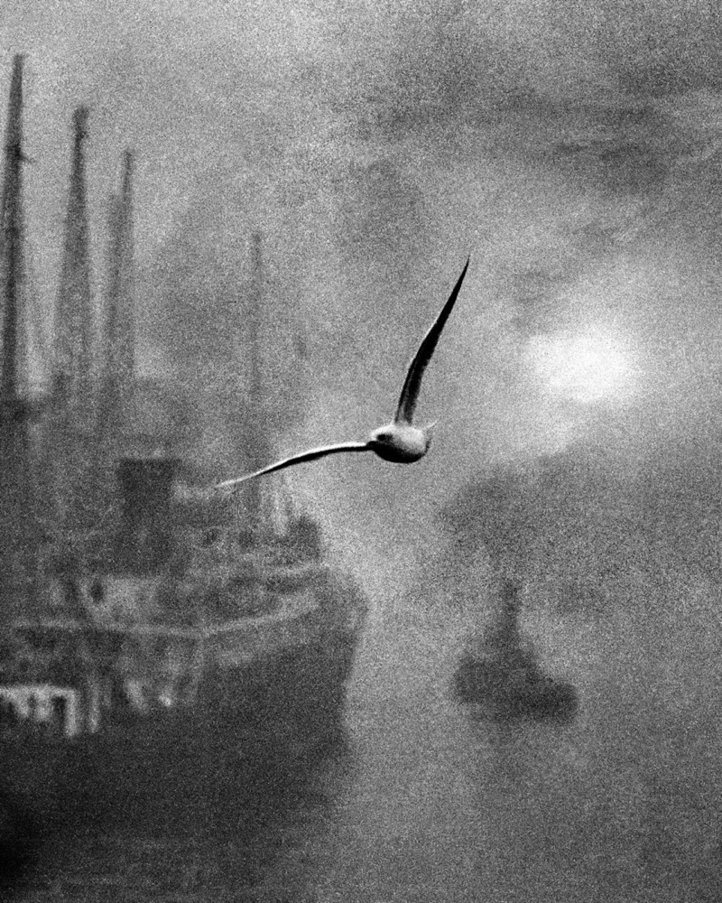 EARLY-MORNING-ON-THE-RIVER-LONDON-BRIDGE-1936-1-C28128.jpg