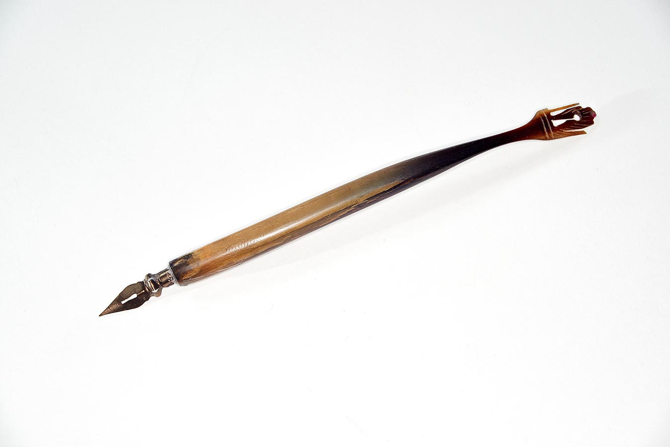 Plumier d'Indonésie / Federhalter aus Indonesien, 17,5cm