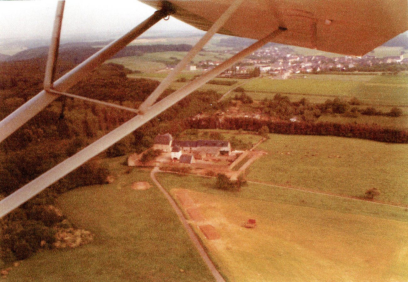 Vue aérienne / Luftaufnahme vom Birelerhof, Sandweiler, 1978 © Norbert Quintus, Peppange