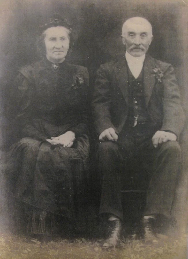 Couple / Ehepaar Maria Anna et/und Tillmann Schmitz-du Moulin, ca. 1908, Birelerhof, Sandweiler © photographe inconnu, droits réservés