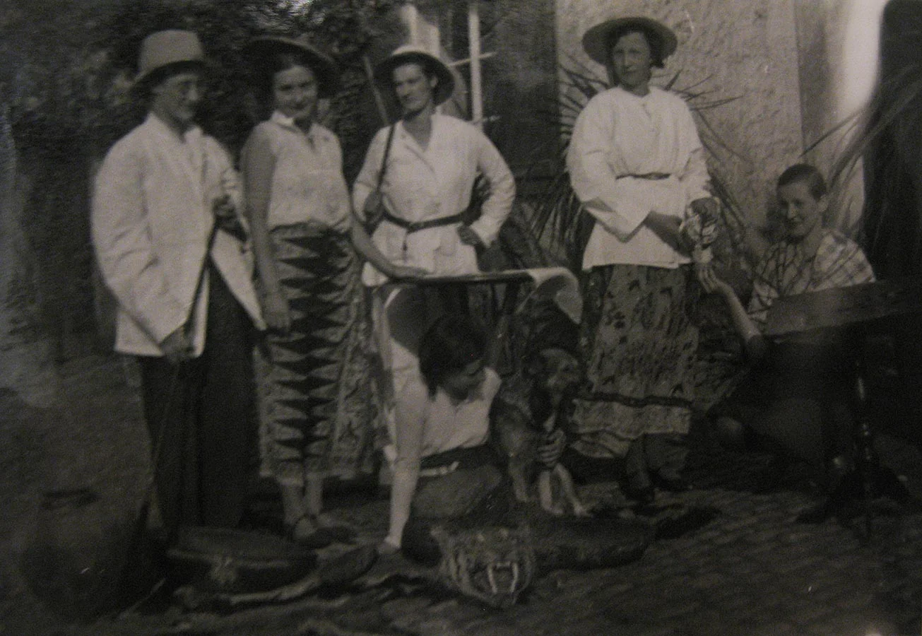 Déguisement; chasse au tigre / Verkleiden, Tigerjagd, Birelerhof, Sandweiler ca. 1930 © photographe inconnu, droits réservés&nbsp;