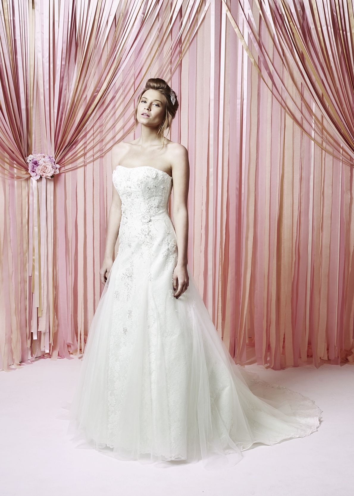 Daydream - Size 14 Was £1335 Now £550