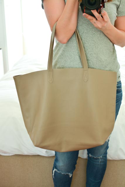 A Review of Cuyana's Classic Leather Zipper Tote and Tote