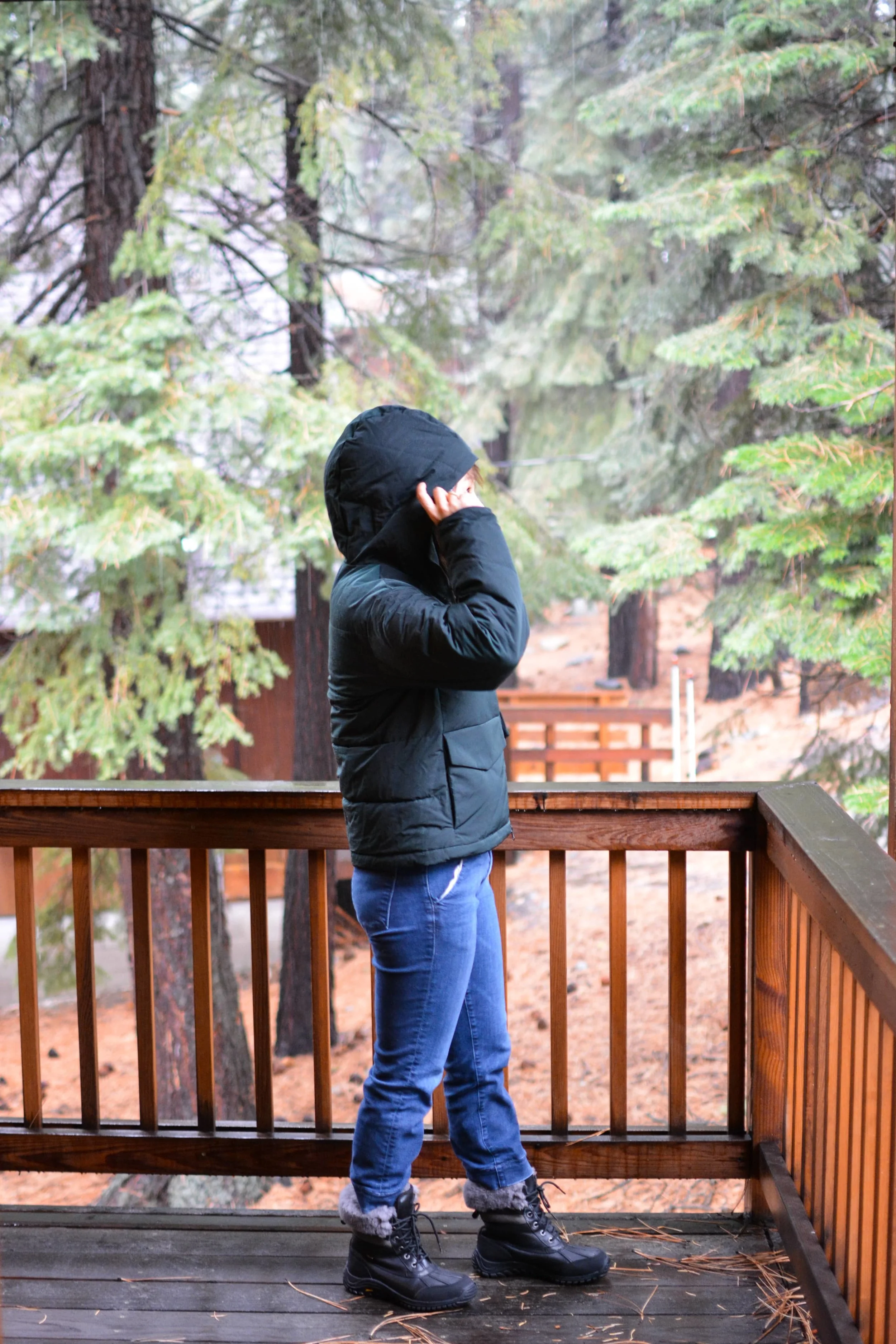 Everlane Review Short Puffer Jacket (5 of 5)-min.jpg