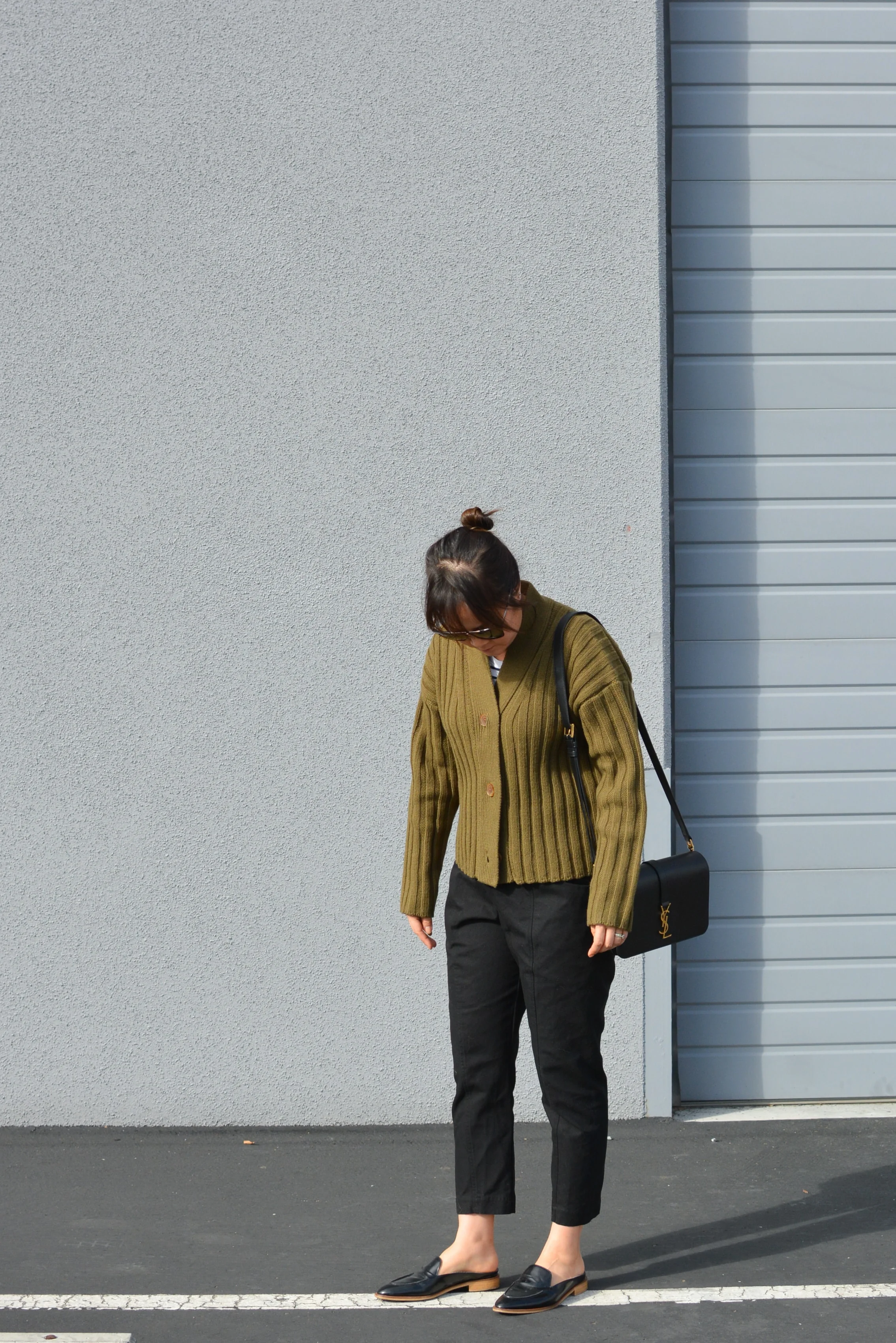 Everlane review the Wool-Cashmere Rib V-Neck Cardigan (5 of 6)-min.jpg