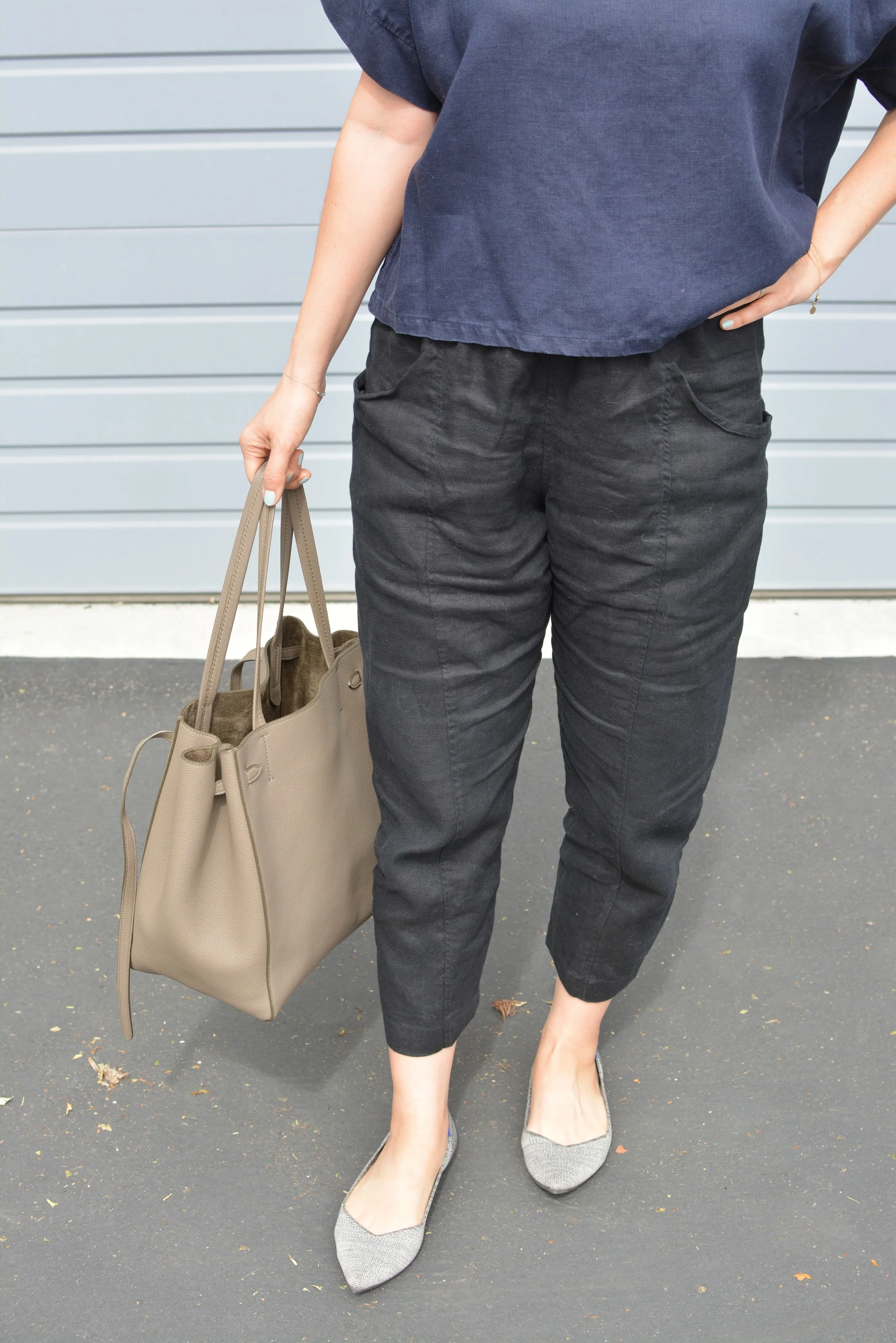 Elizabeth Suzann Review linen Clyde pants (4 of 4)-min.jpg