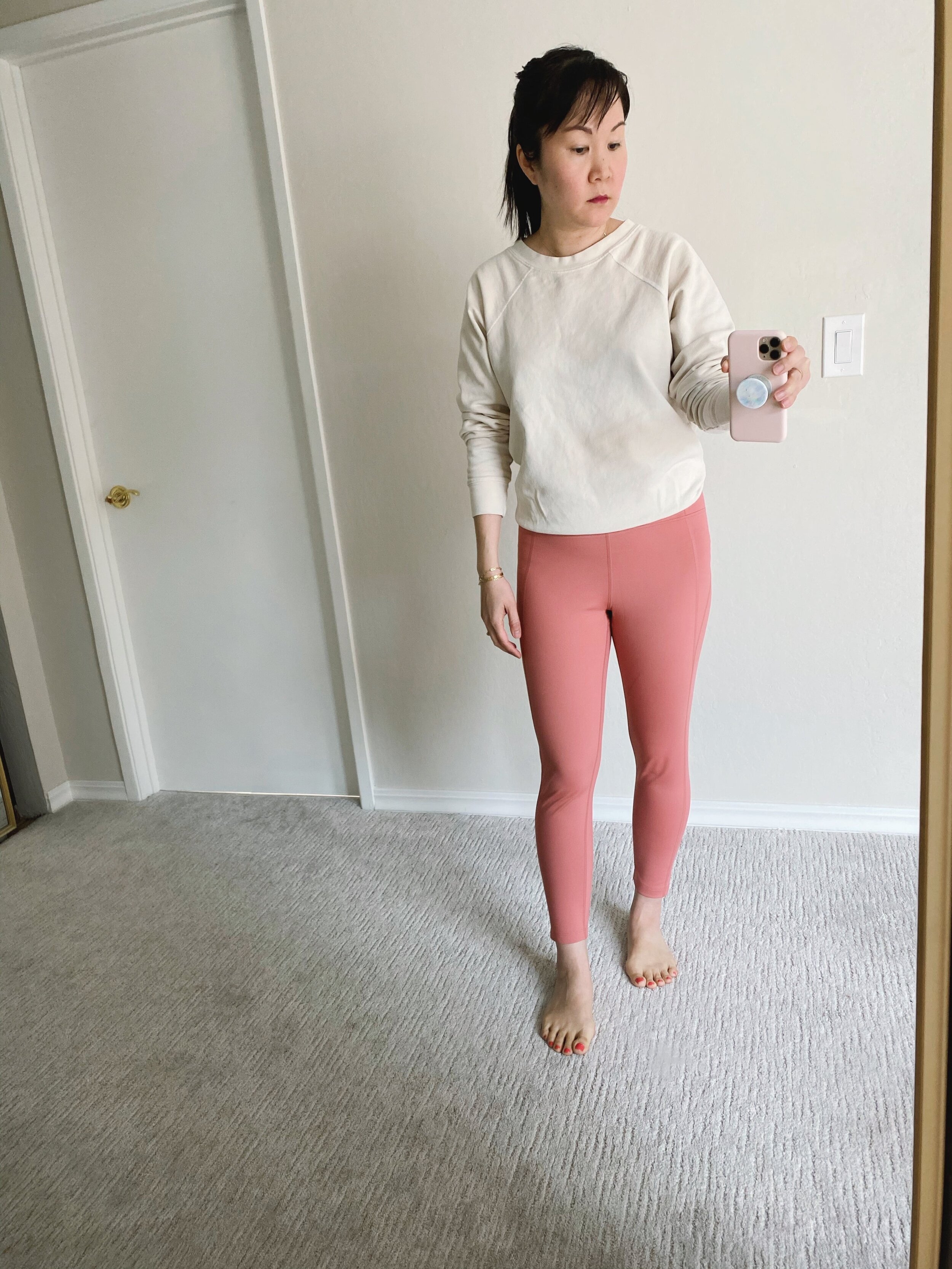 Unsponsored Girlfriend Collective Leggings Review (vs. Lululemon vs.  Outdoor Voices vs. Everlane Perform Leggings) — Fairly Curated
