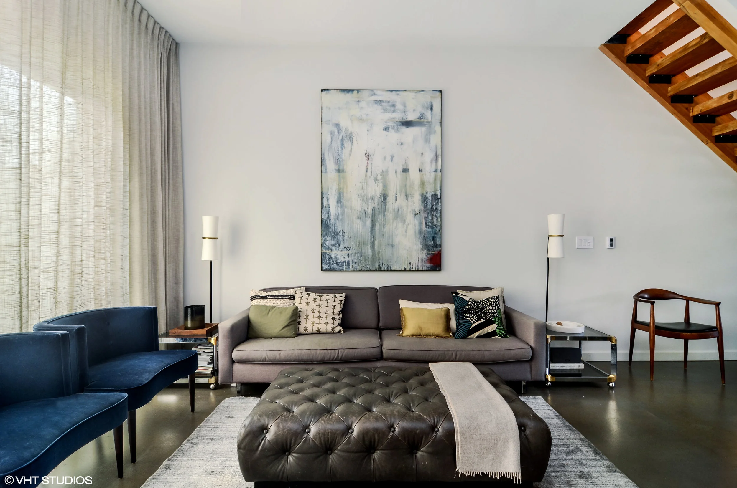 08_2811WShakespeareAve_3001_FamilyRoom_HiRes.jpg