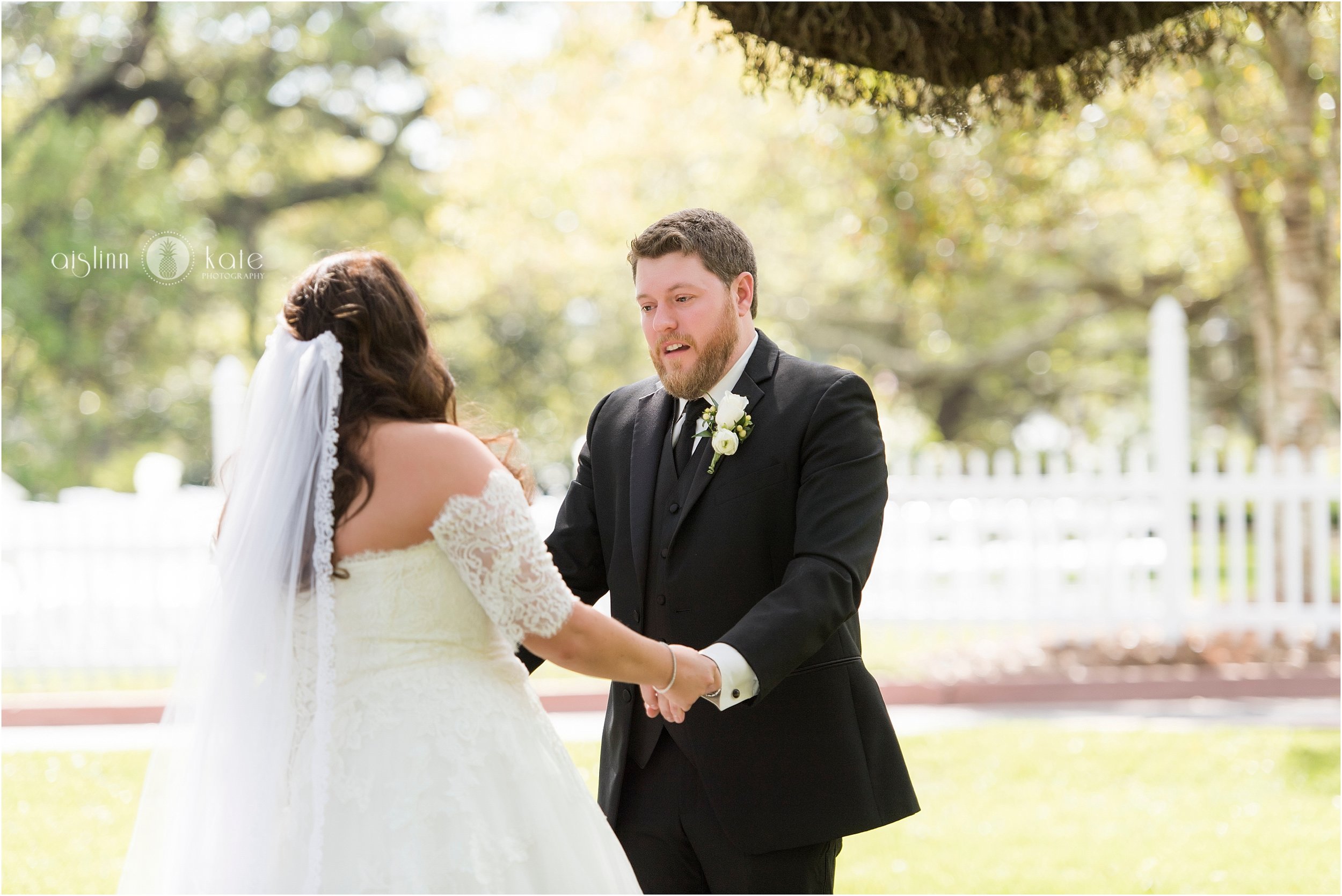 The Grand Lawn at The Grand Hotel Marriott Resort | Point Clear First Look | Sarah + Brandon