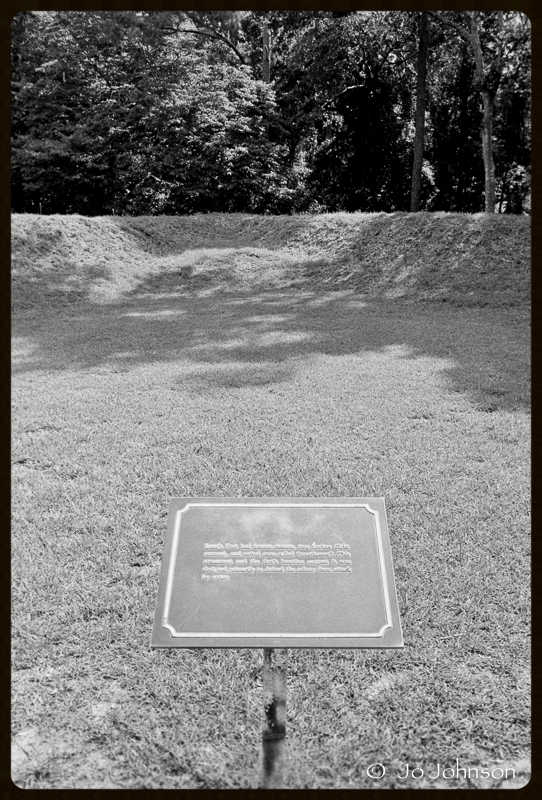 Reconstructed earthen fort (circa 2001)