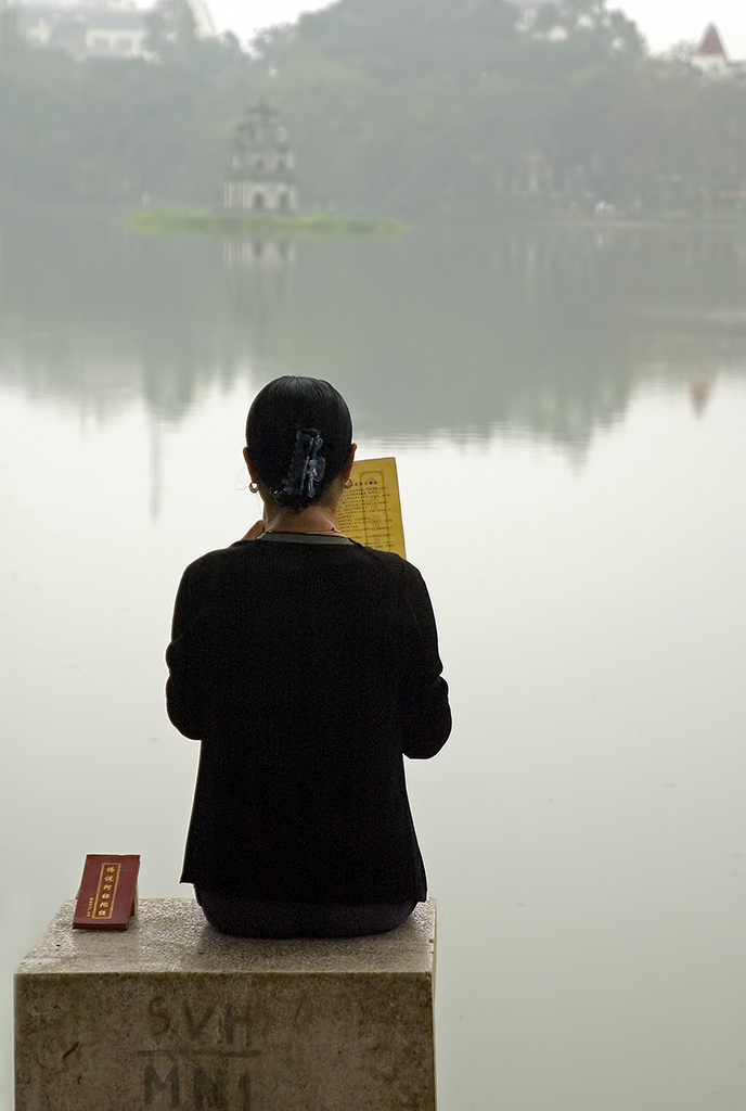 Hanoi Prayers (Photo Credit: Felice Willat)