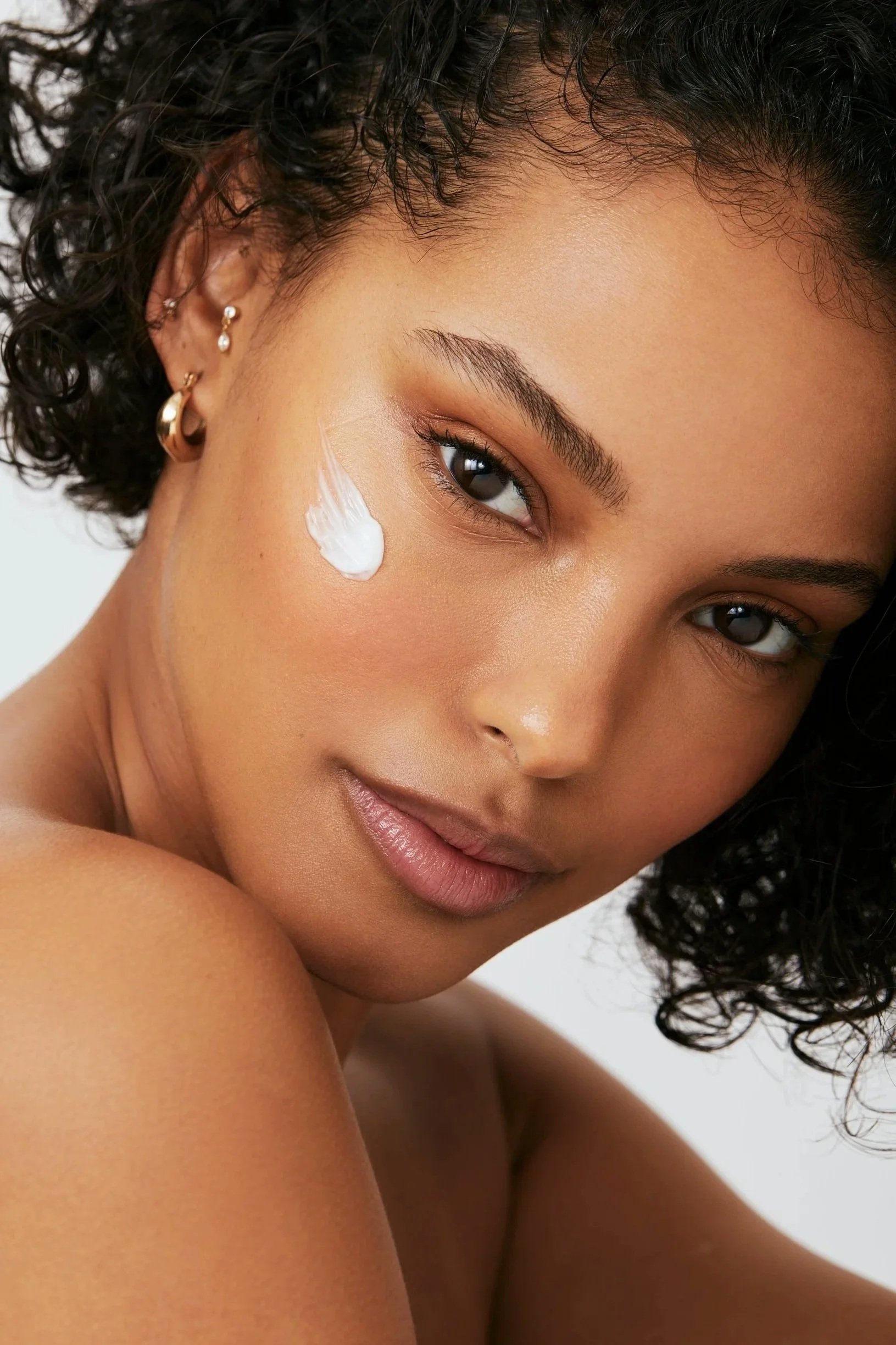 skin-texture-swatch-on-model-photography-real-natural-light.jpg