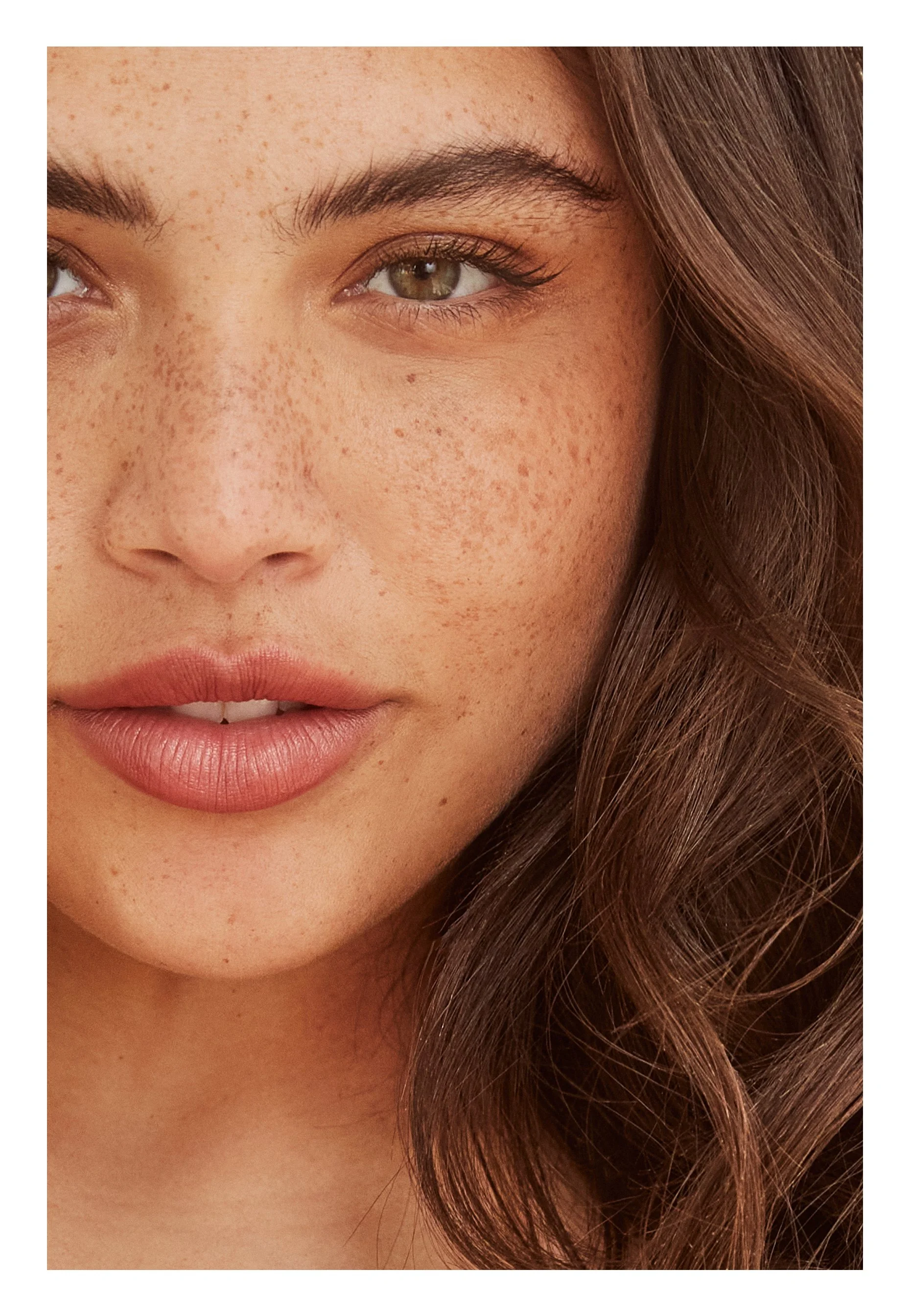 Natural-Light-Beauty-Skin-Texture-Lauren-Alexandra.jpg