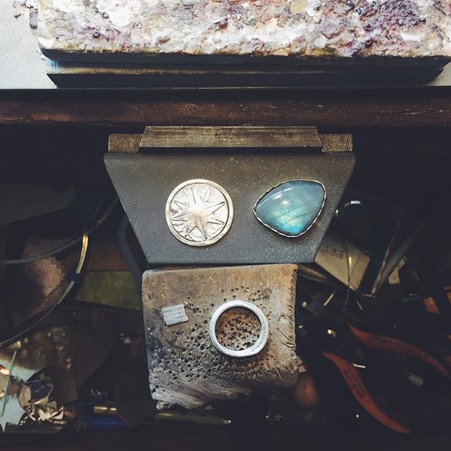 A little of this and a little of that. .
.
.
.
#jeweler #onthebench #labradorite #jewelry #silversmith #goldsmith #bench #workinprogress #ericafreestone