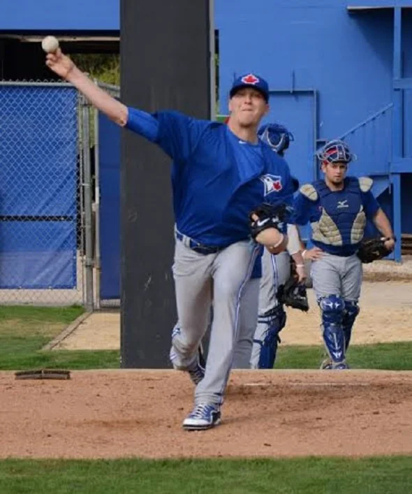 Hoffman wants to be with one team like Jeter