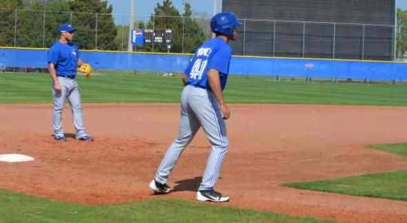 Establishing the Primary Lead at 3rd Base