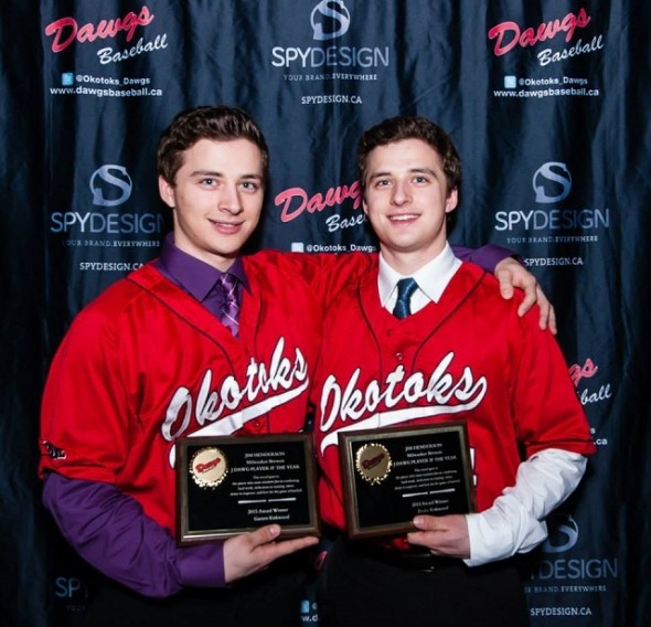 OF Garrett Kirkwood (Sudbury, Ont.), left, and his twin brother Drake helped the Okotoks Dawgs win the Bishop Gorman Desert Classic in Las Vegas. Garrett hit .444 for the tourney as the Dawgs beat the Vauxhall Jets 18-8 in the final.