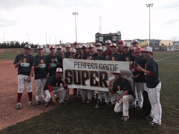 The Okotoks Dawgs Black team ran the table to win the 10-team first annual Perfect Game Shwcase 25 Mother’s Day tourney at Seaman Stadium. Nick Vickers pitched the win as the Dawgs edged the North Delta Blue Jays 2-1 in the final.
