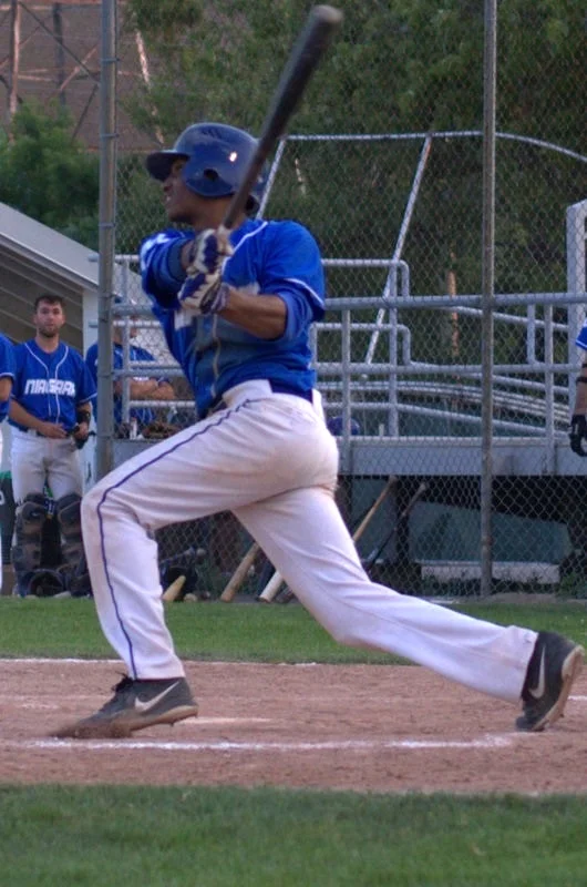 Metros win pair, Steer POW