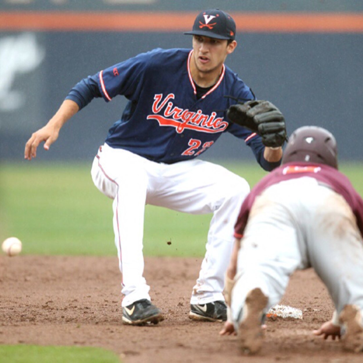 Danny Pinero gets an out at second base. (Twitter)