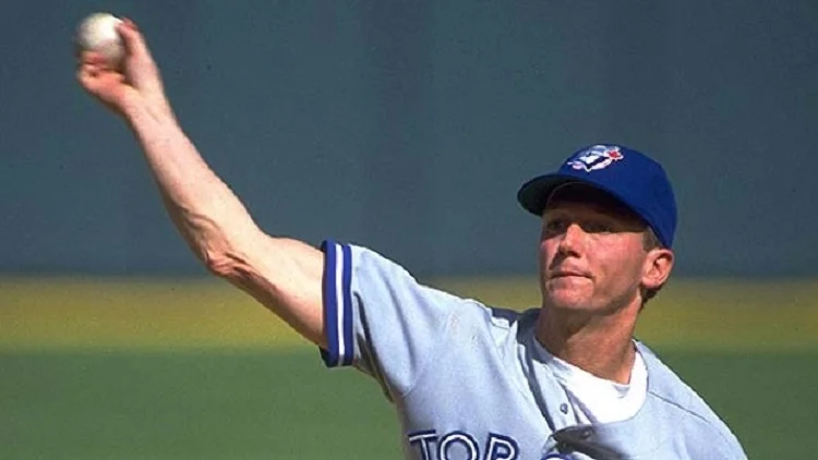 Rainy day story: when David Cone surfed aisle as Jays charter landed