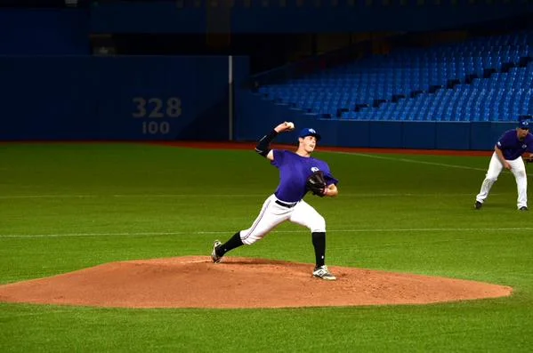 Six-run inning drives Prairies Purple to win in T12 opener