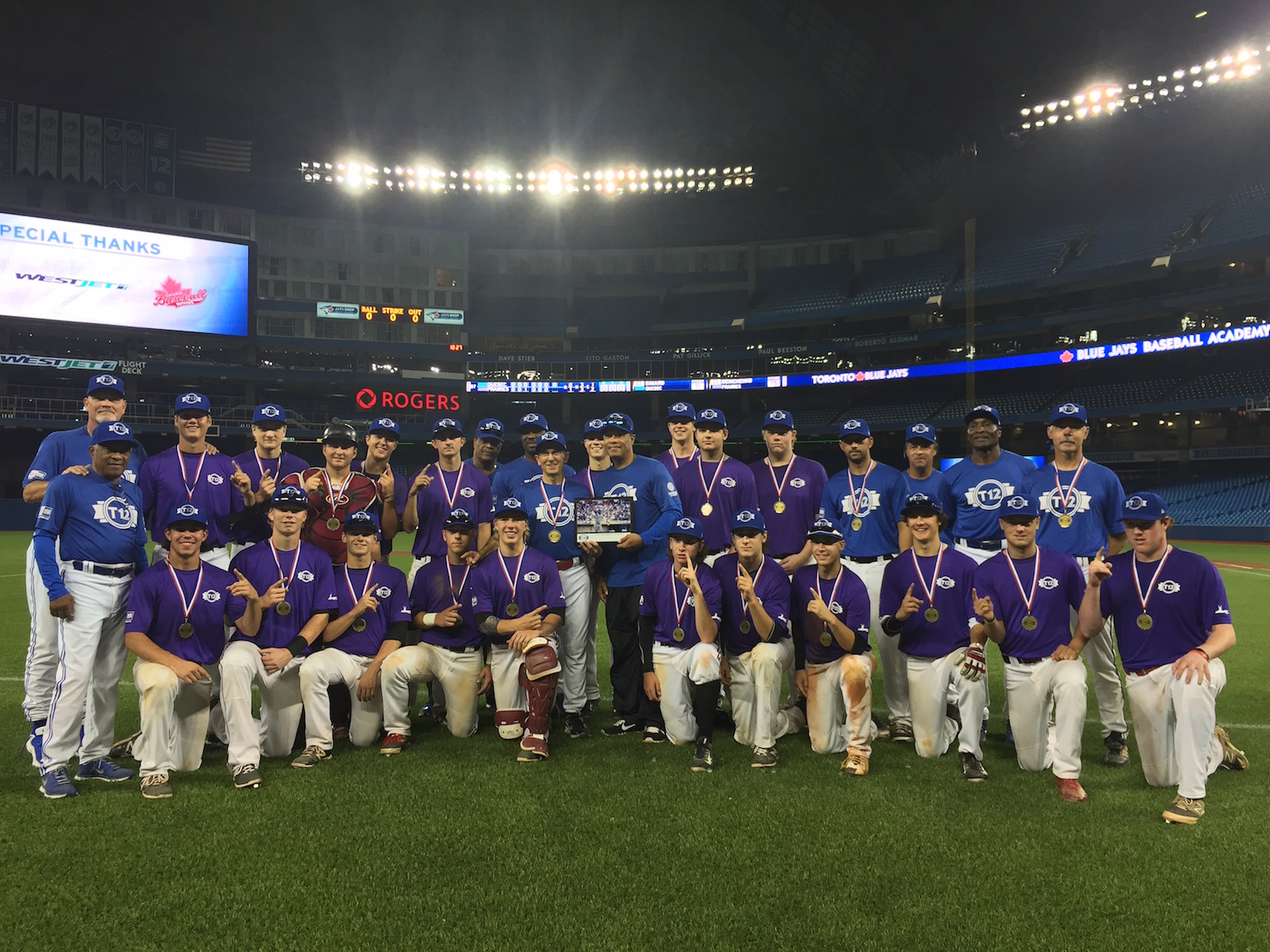 Demchenko, Perkins pitch Prairies to T12 win