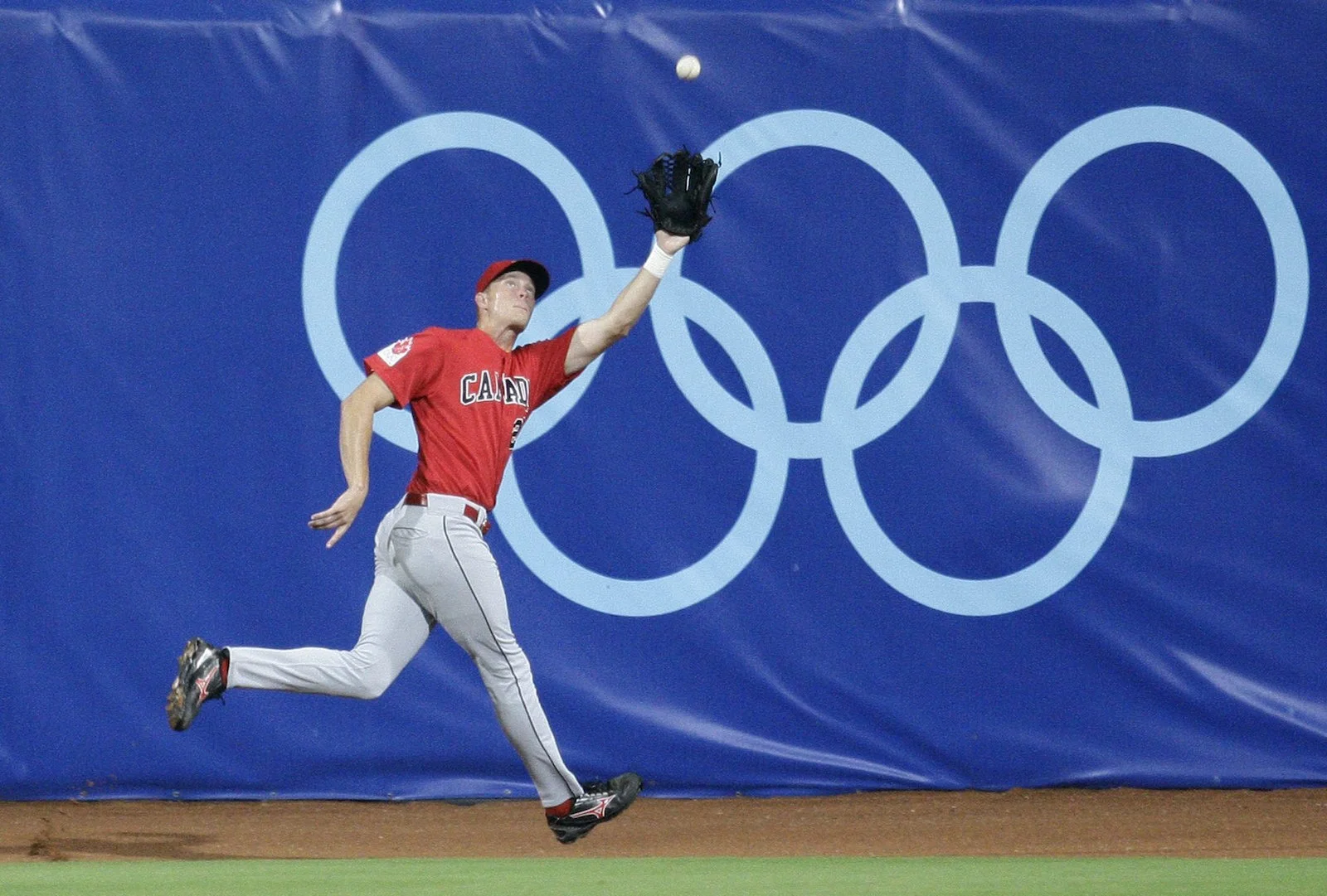 Baseball takes step toward inclusion in 2020 Olympics