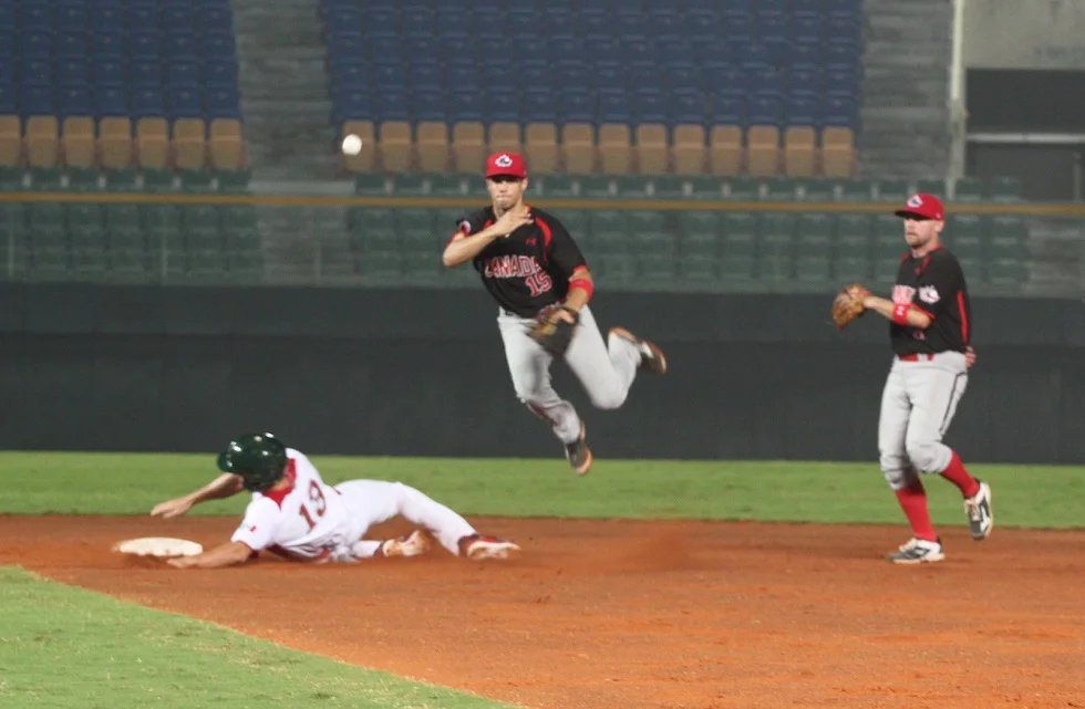 Diamond, Orr, Stromsmoe aid Canucks in tune-up romp over Mexico