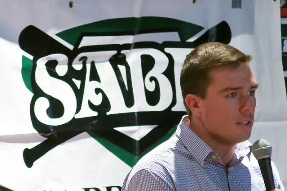 Jay Blue: Are Murov, Kim hires a form of Shapiro insulation?