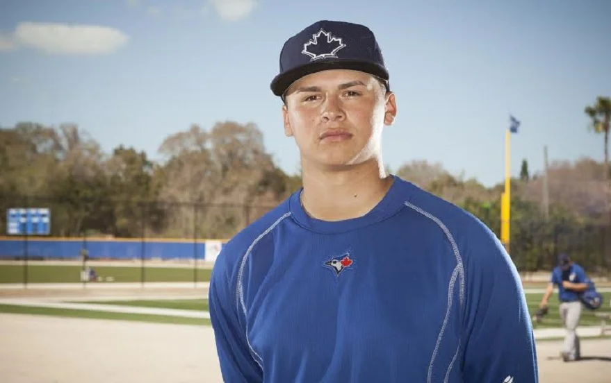 No muss, no fuss, no mess when Maese on mound