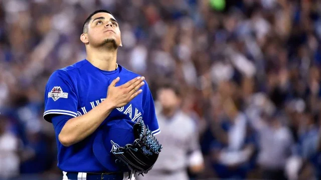 At Salon George: Mr. Osuna's here for his 3 pm nail appointment