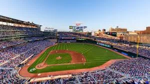 Blue Jays make Target Field look like Fenway with "Wall Ball" barrage