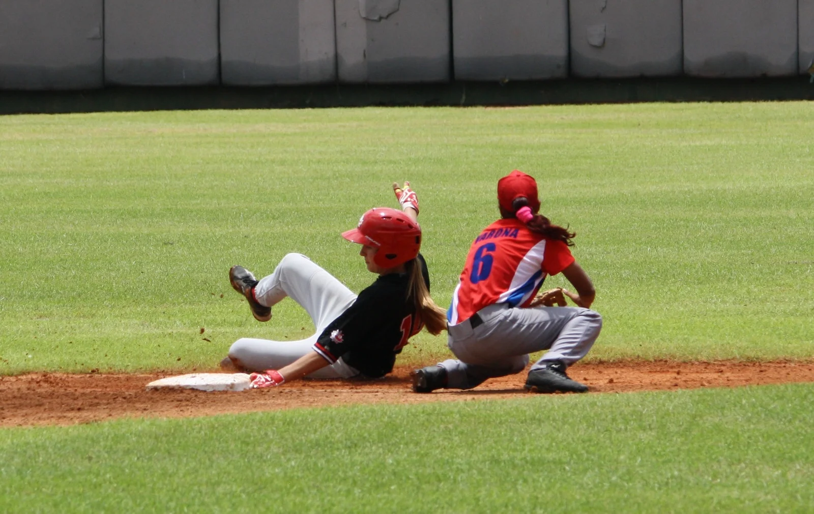 Perfect day for Gélinas leads Canada over Cuba