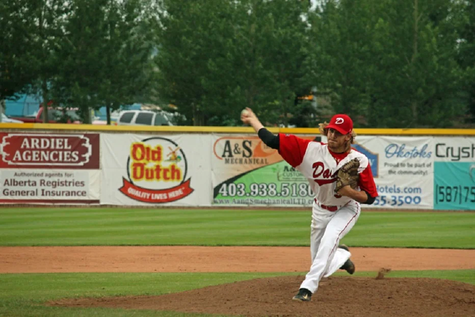 Dawgs winners: Baldaras, Gretler, Lewington, Marruffo, Rose 