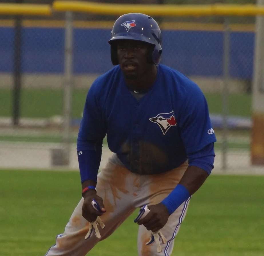 Jay Blue wintering well: Alford, Dermody, Leblebijian, Tellez