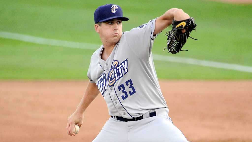 Padres prospect Quantrill wants to win 