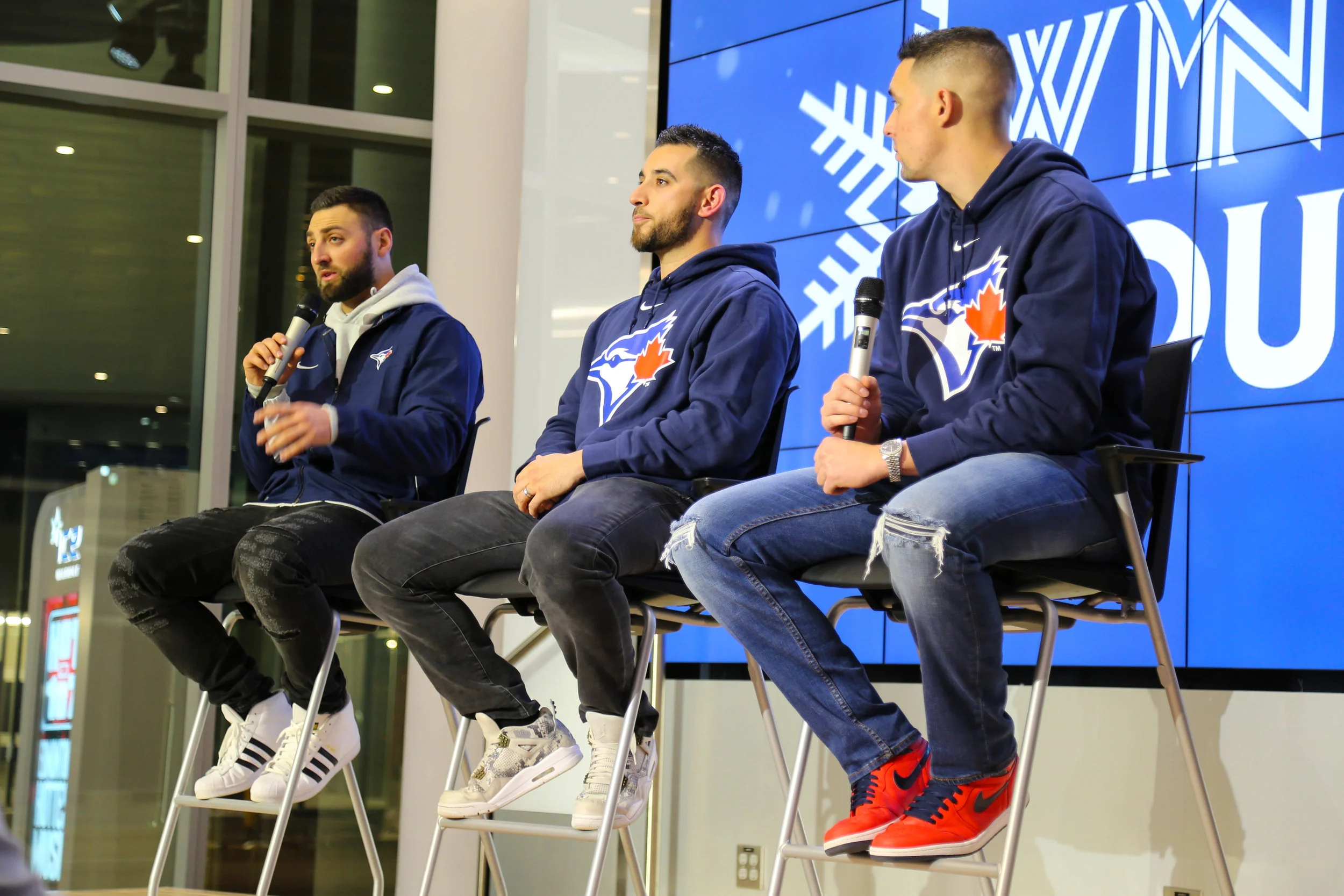 Blue Jays solidify status as Canada's team on Winter Tour