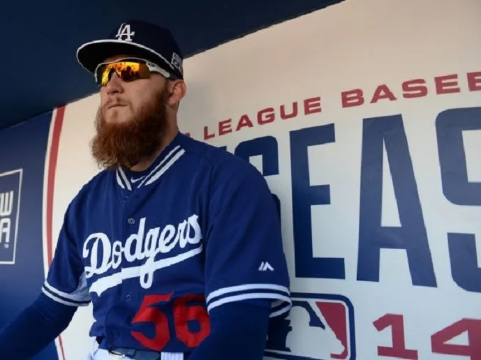 Blue Jays finalize Howell deal, sign Elmore