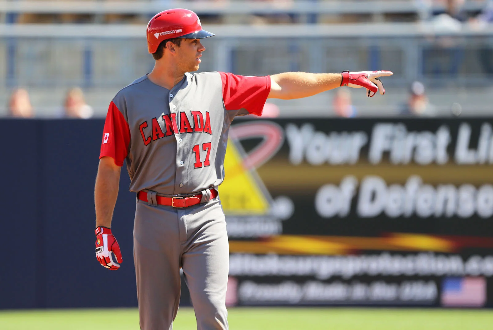 Wood homers twice as Canada falls in exhibition finale